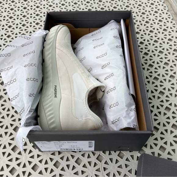 ECCO ATH-1FW WOMEN'S SLIP-ON SNEAKER - Picture 4 of 10